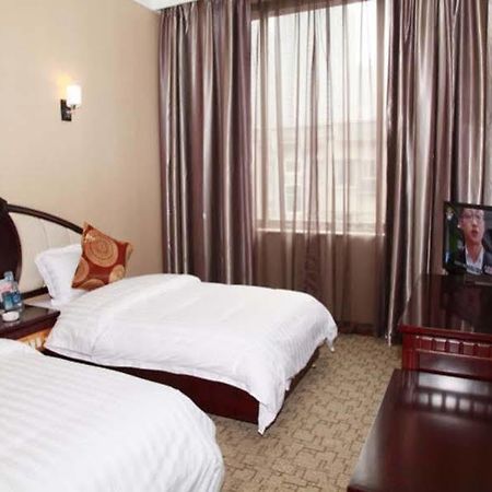 Rongfu Hotel Changsha Bagian luar foto